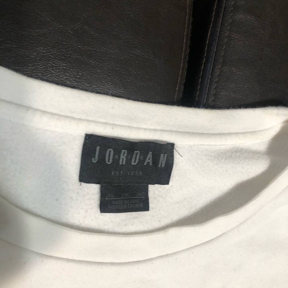 Worn Jordan white sweatshirt